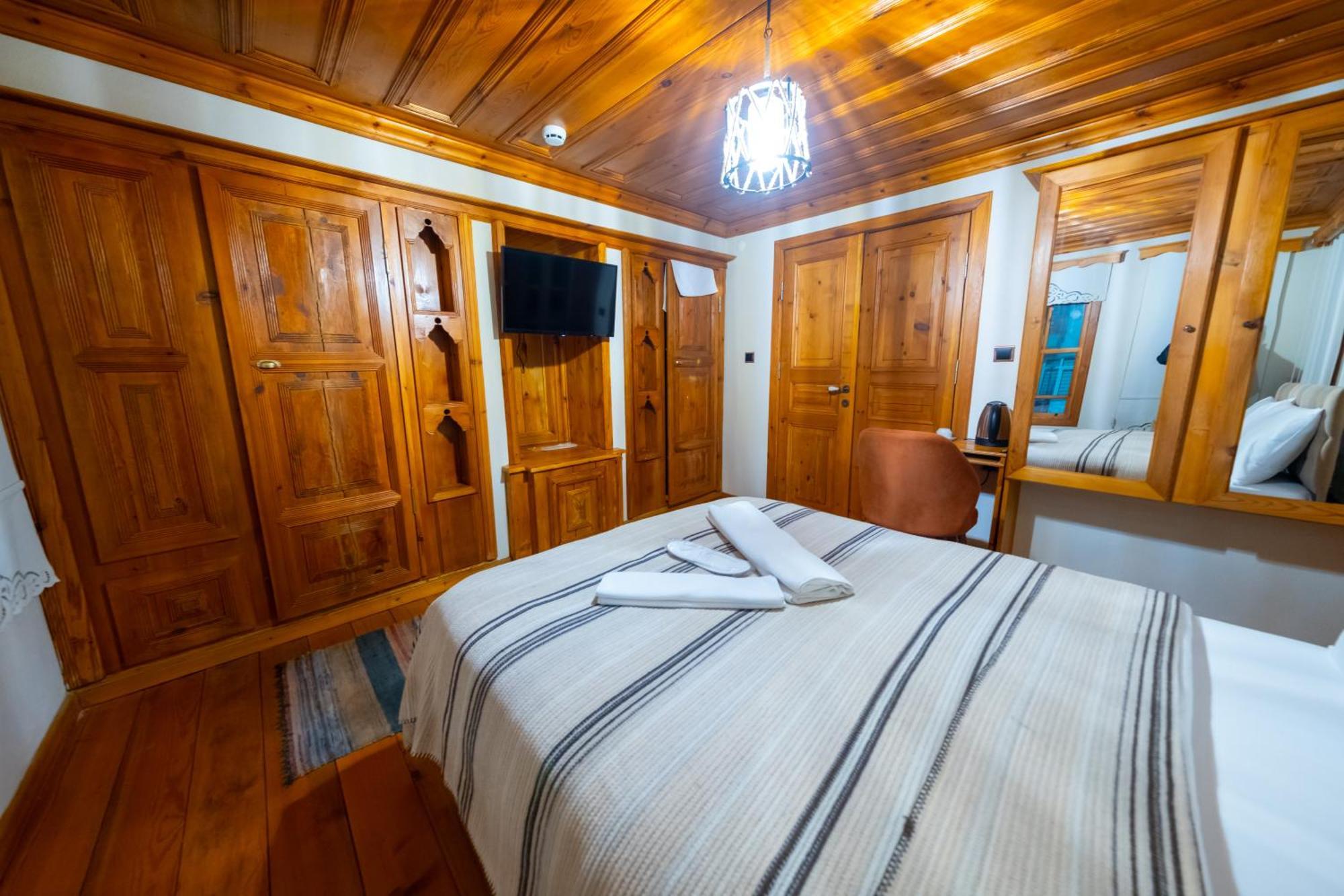 Utku Konagi Bed and Breakfast Μπαρτίν Εξωτερικό φωτογραφία